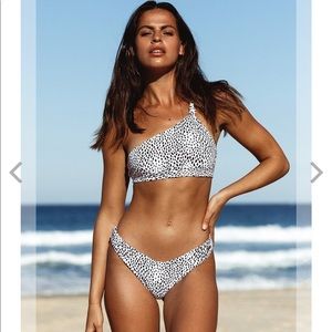 Black bough Swim White flint Sz S